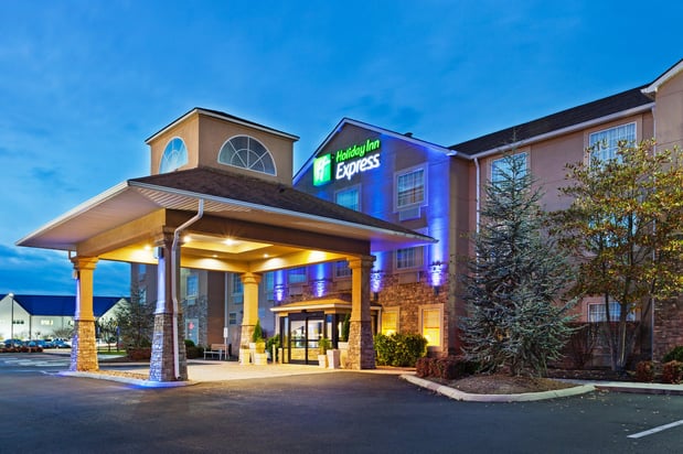 Images Holiday Inn Express & Suites Alcoa (Knoxville Airport) by IHG
