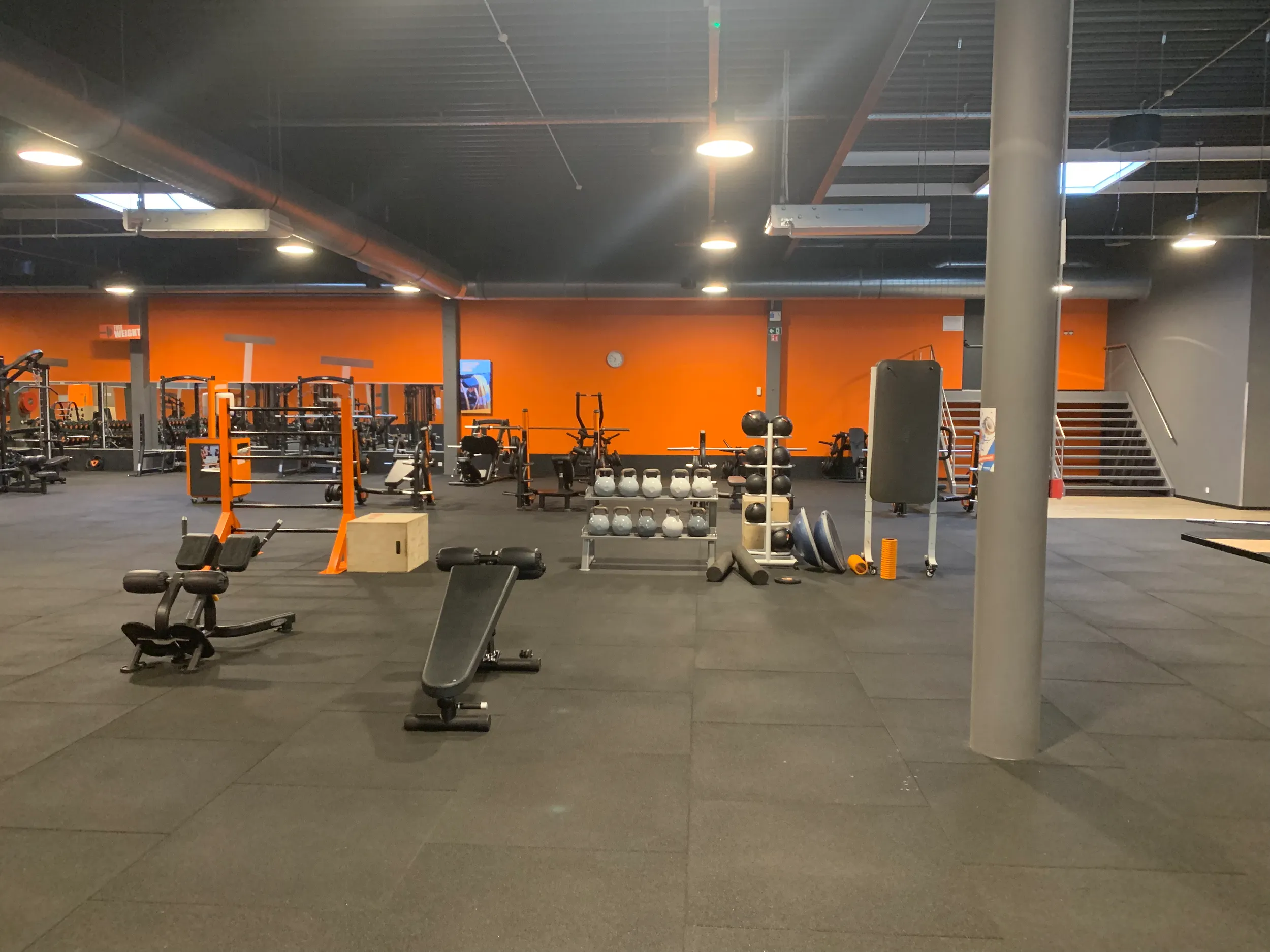 Images Basic-Fit 24/7