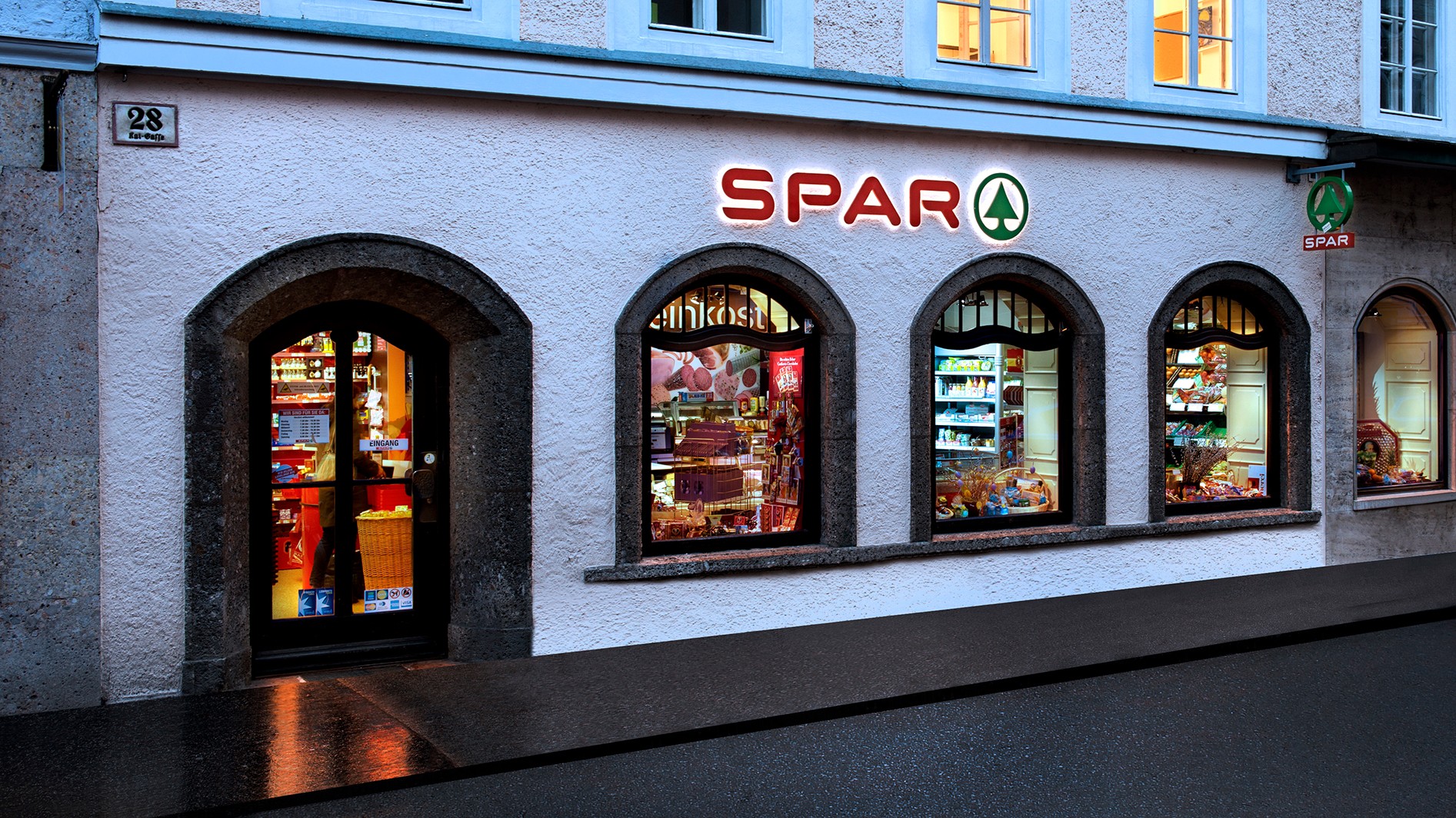 SPAR Manfred Mühlbacher - geschlossen, Kaigasse 28-30 in Salzburg
