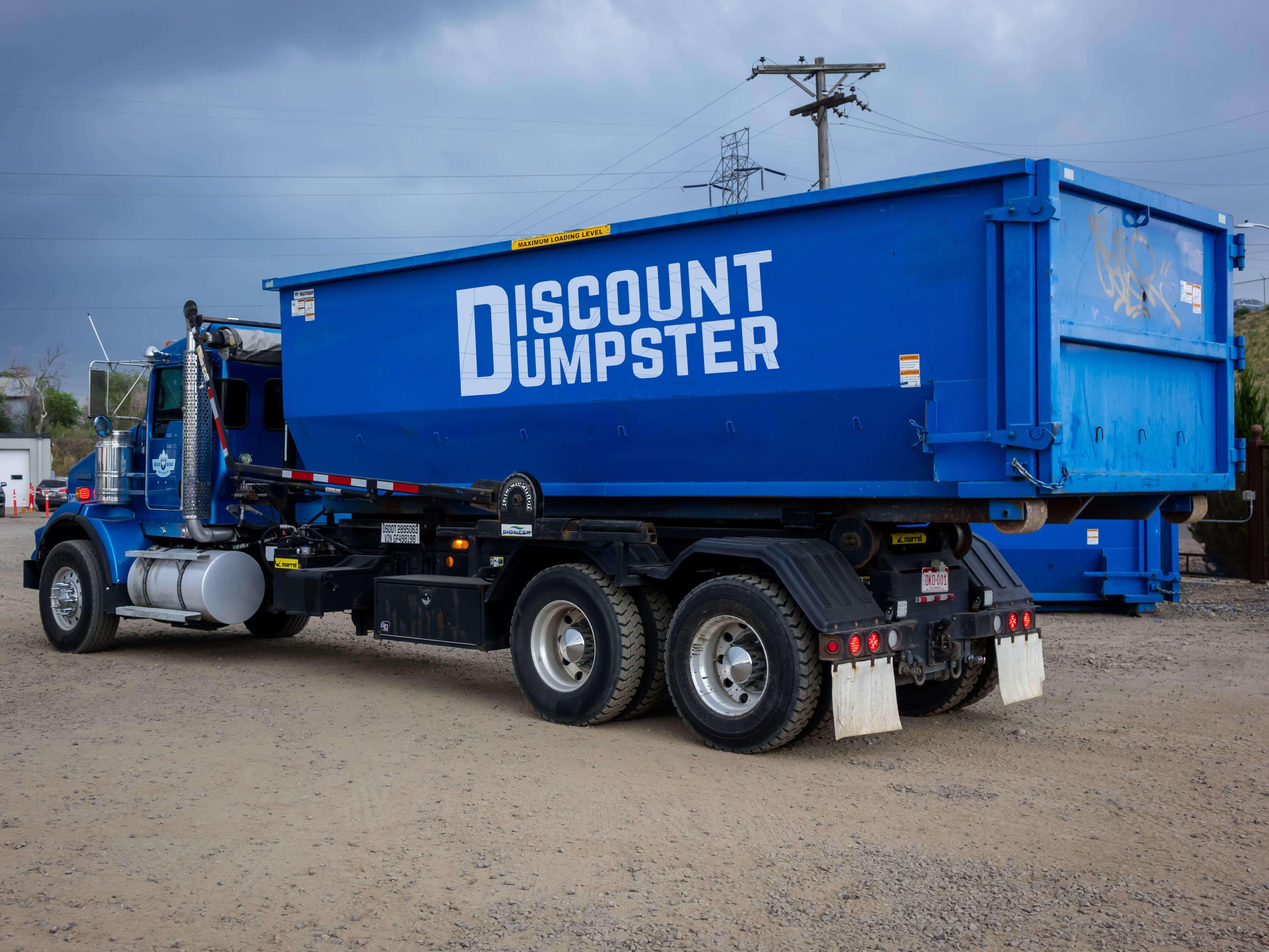 Discount dumpster has dumspters of all sizes for waste removal in chicago il Discount Dumpster Chicago (312)549-9198