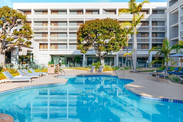 Images Hotel MdR Marina del Rey - a DoubleTree by Hilton