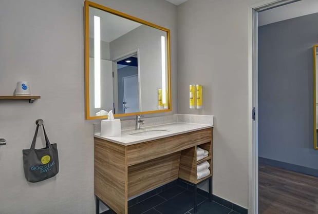 Images Tru by Hilton Gaylord