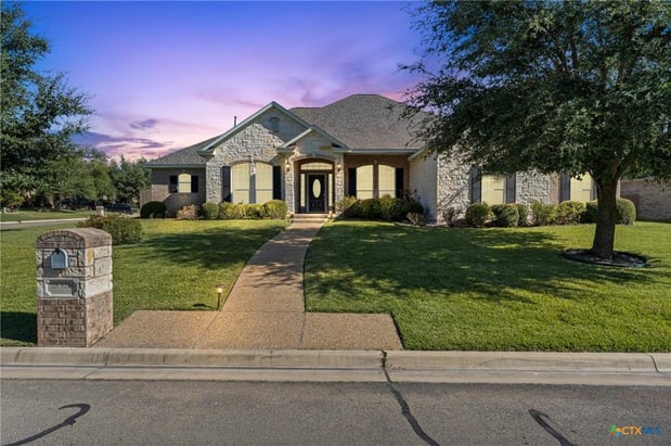 Images Mary Jane Roach Realty