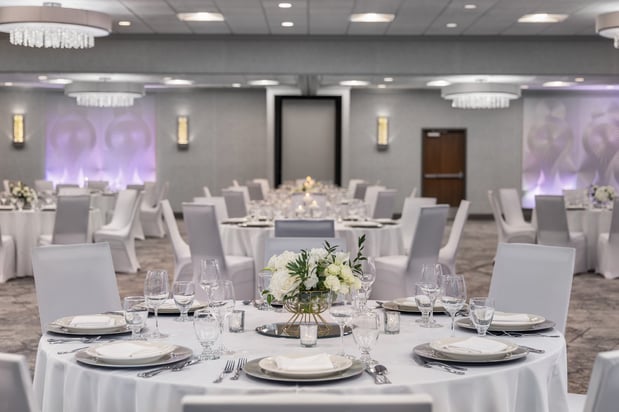 Images Holiday Inn Coralville - Iowa City by IHG