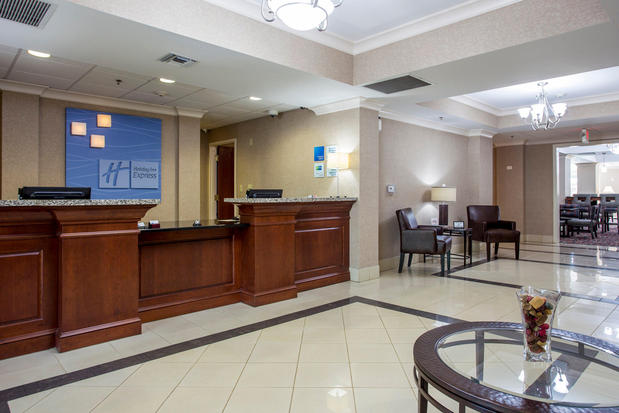 Images Holiday Inn Express & Suites Camden-I20 (Hwy 521), an IHG Hotel