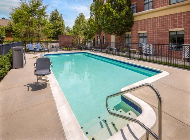 Images Hampton Inn & Suites Richmond/Glenside