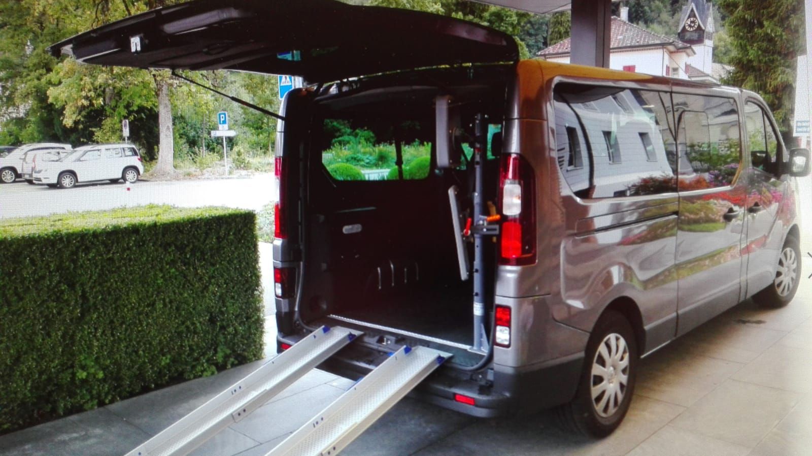 Taxi Edelweiss, Neuhausweg 2 in Münchwilen