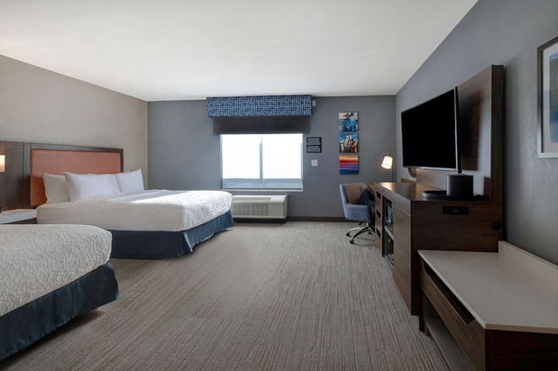 Images Hampton Inn Crown Point