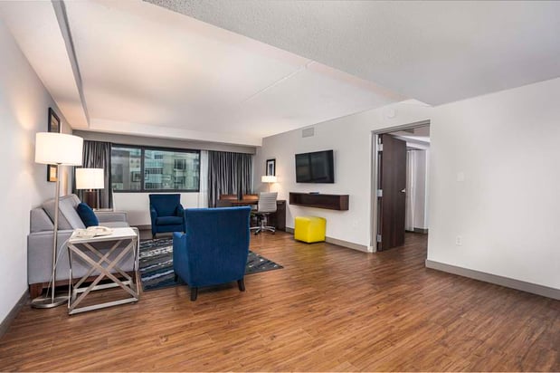 Images Embassy Suites by Hilton Indianapolis Downtown