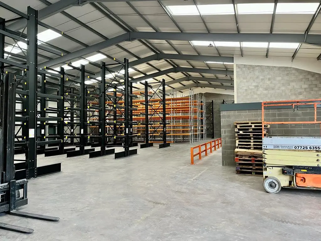 Images JP Storage Solutions Ltd