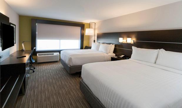Images Holiday Inn Express & Suites Dodge City, an IHG Hotel