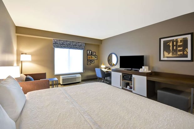 Images Hampton Inn Livonia Detroit