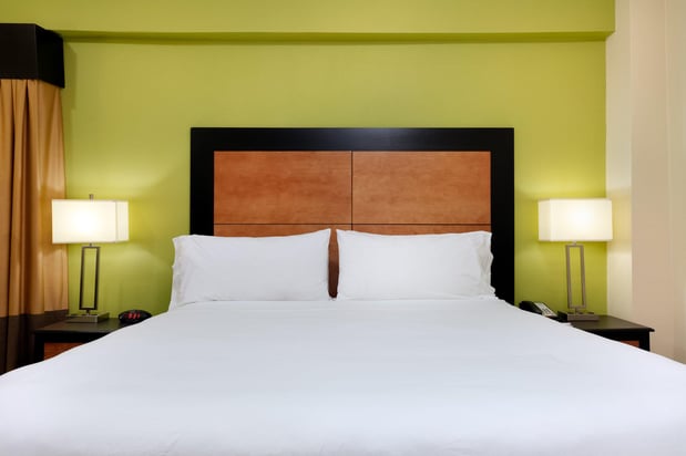 Images Holiday Inn Express & Suites Atlanta Downtown by IHG