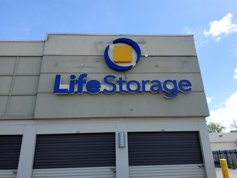 Images Life Storage - West Hartford