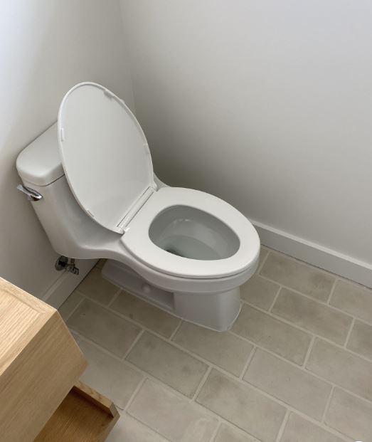 Gasper's Plumbing - Toilet installation