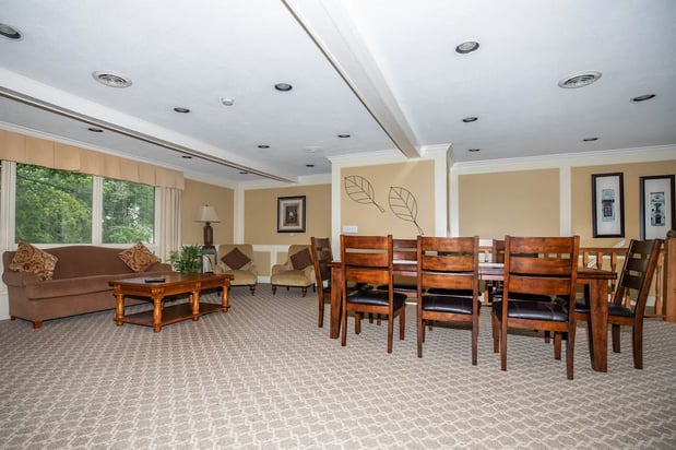 Images Foxrun Apartments