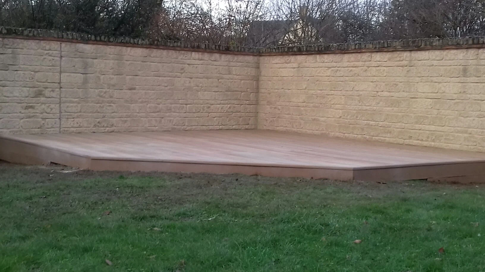 Images Milan Fencing & Landscaping