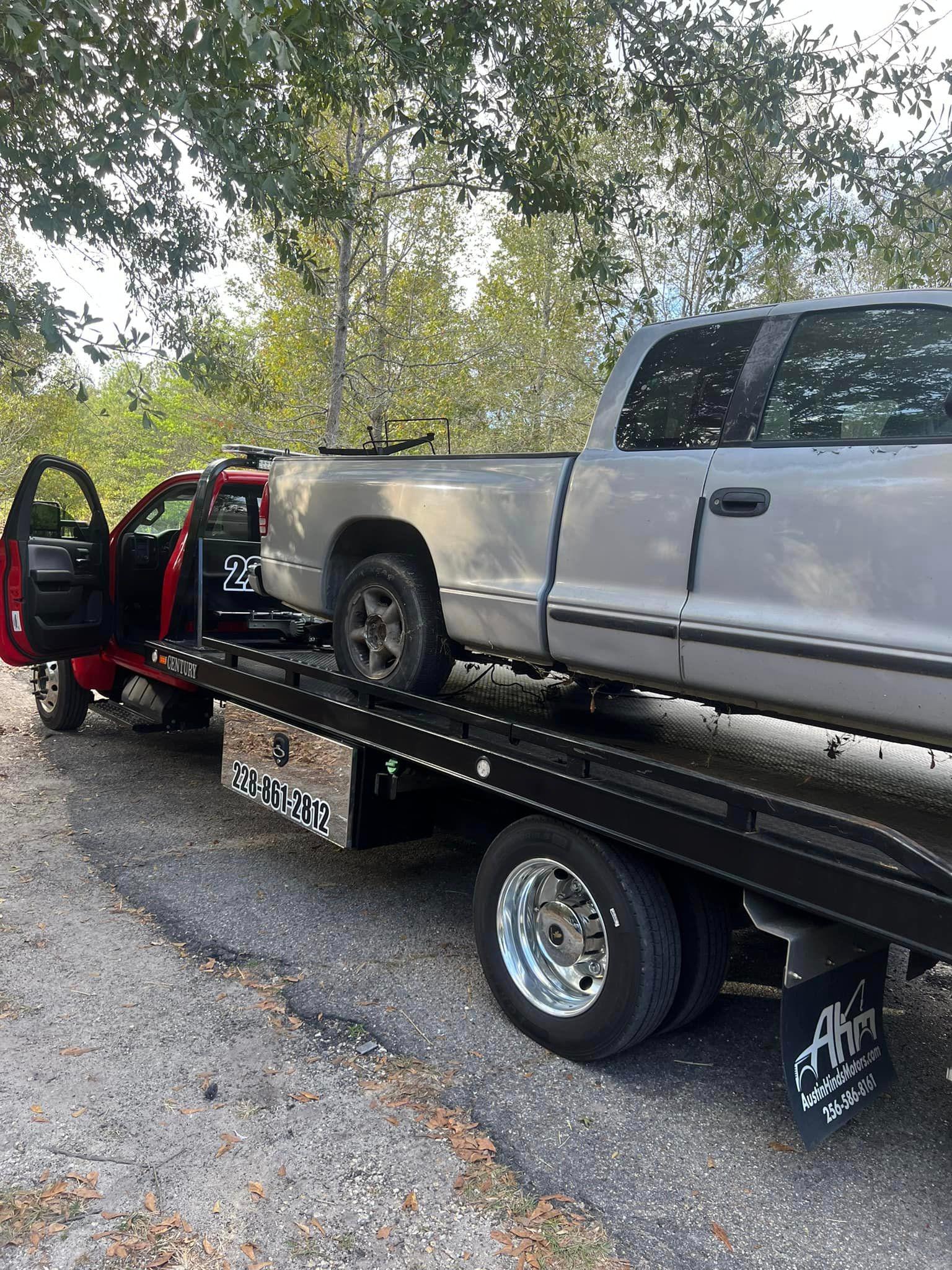 J&J Affordable Towing provides professional towing services to assist you in moving your vehicle safely and efficiently. Whether you've been involved in an accident, have a flat tire, or your vehicle is experiencing mechanical issues, our team is ready to tow your vehicle to the desired location with care and precision. We understand the importance of a reliable towing service, and we're here to provide the assistance you need.