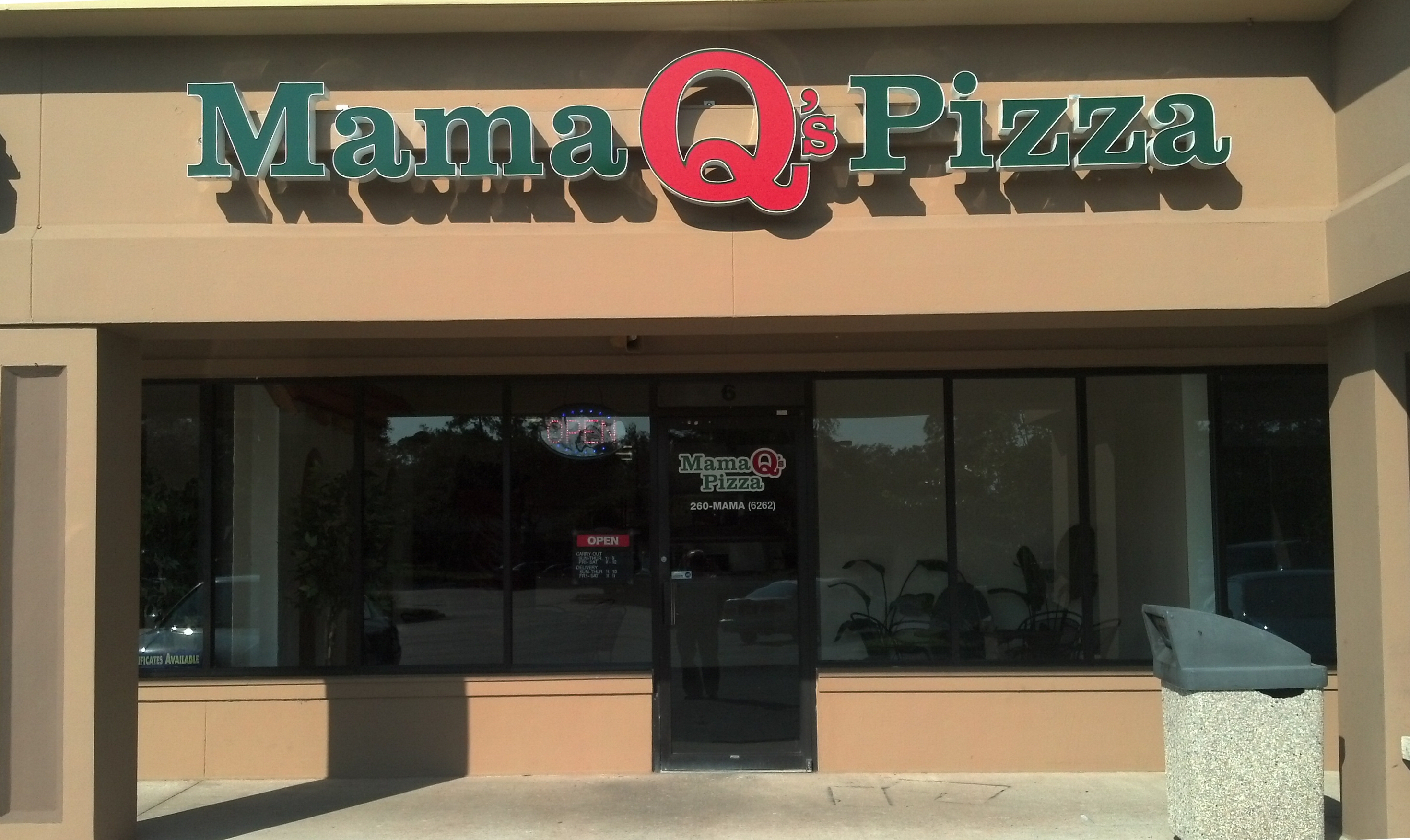 Mama Q's Pizza