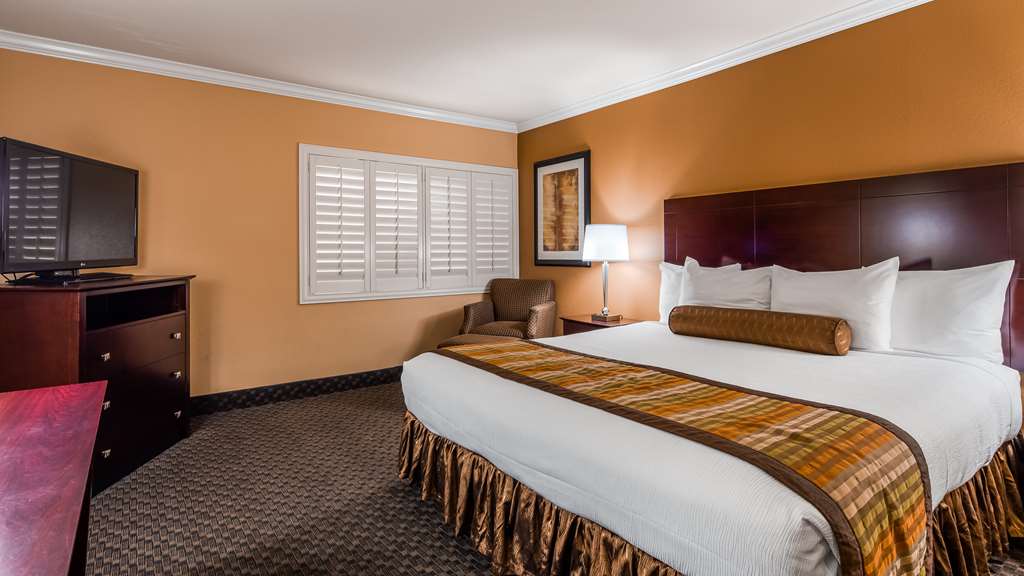 Best Western Plus Casino Royale–Center Strip