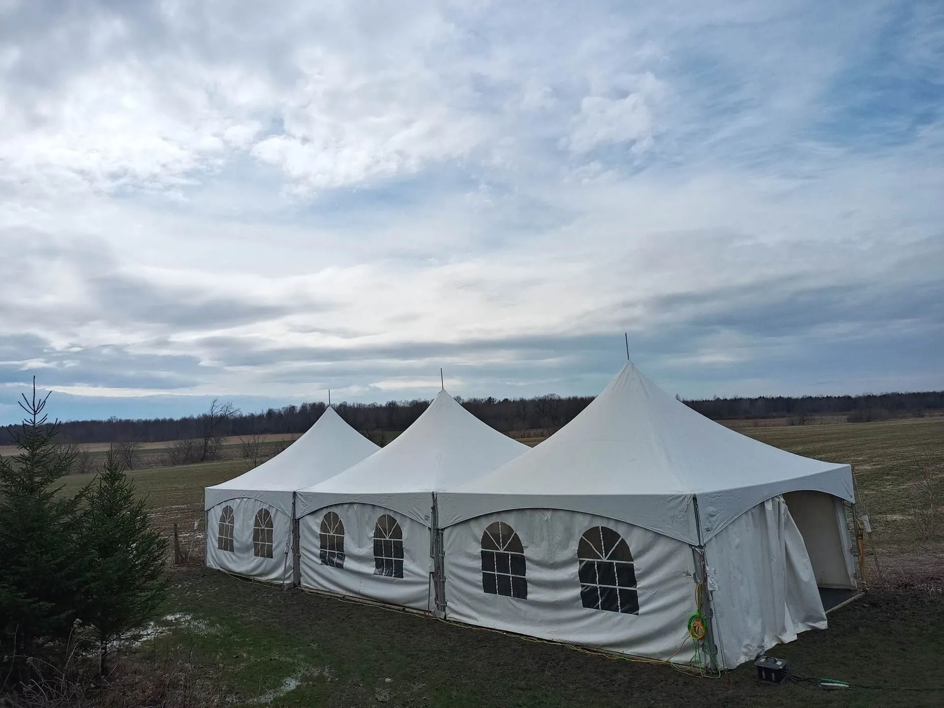 Images Les Abris St-Michel Inc. - Location de chapiteaux