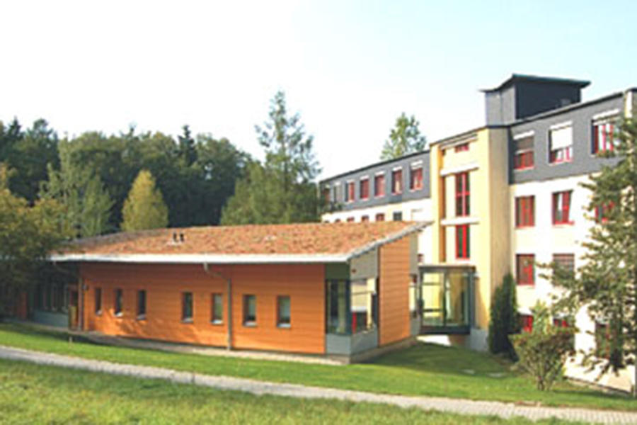Epilepsiezentrum Kleinwachau gGmbH, Wachauer Straße 30 in Radeberg