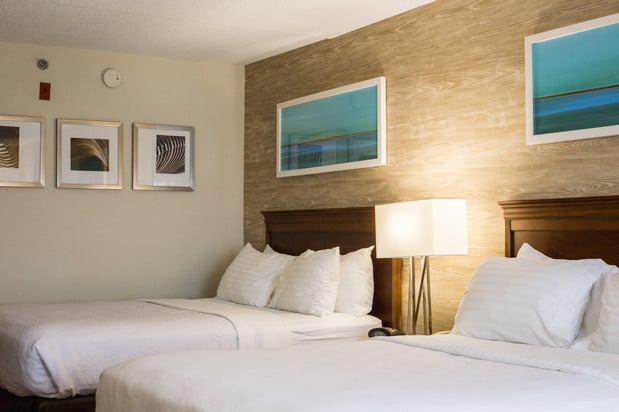 Images Holiday Inn & Suites Bolingbrook by IHG