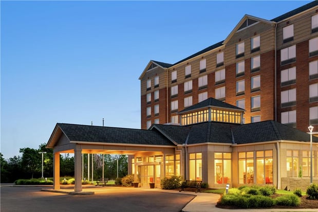 Images Hilton Garden Inn Cleveland Airport
