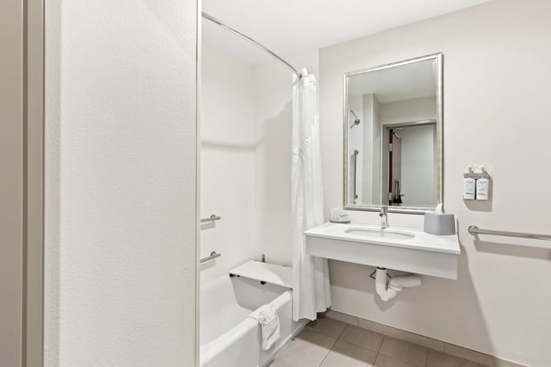 Images Holiday Inn Express & Suites Perry by IHG