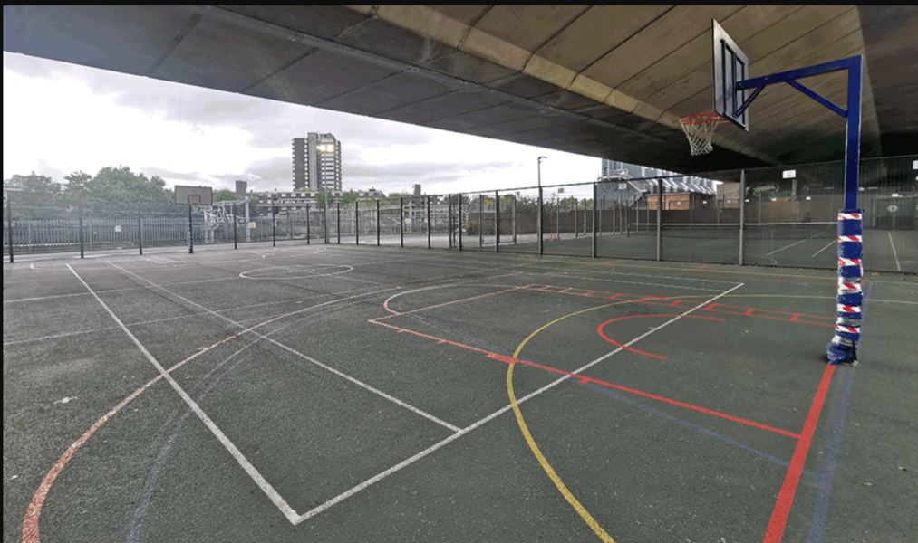 We have two tarmac surface outdoor courts here at Academy Sport. Court six is basketball specific, w Academy Sport London 020 3747 7771