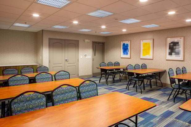 Images Holiday Inn Express & Suites Sioux City - Southern Hills by IHG