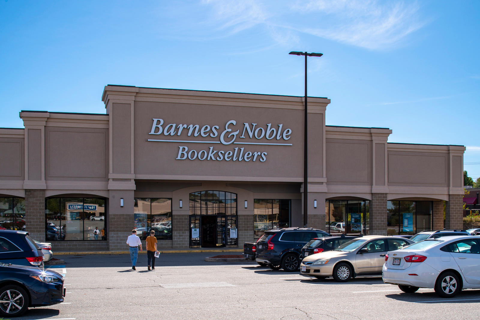 Barnes & Noble at WaterTower Plaza Shopping Center