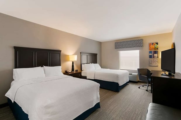 Images Hampton Inn & Suites Wilmington Christiana