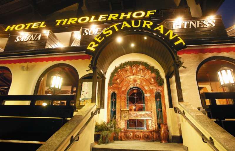 Bilder Cafe & Restaurant | Hotel Tirolerhof - St. Anton am Arlberg