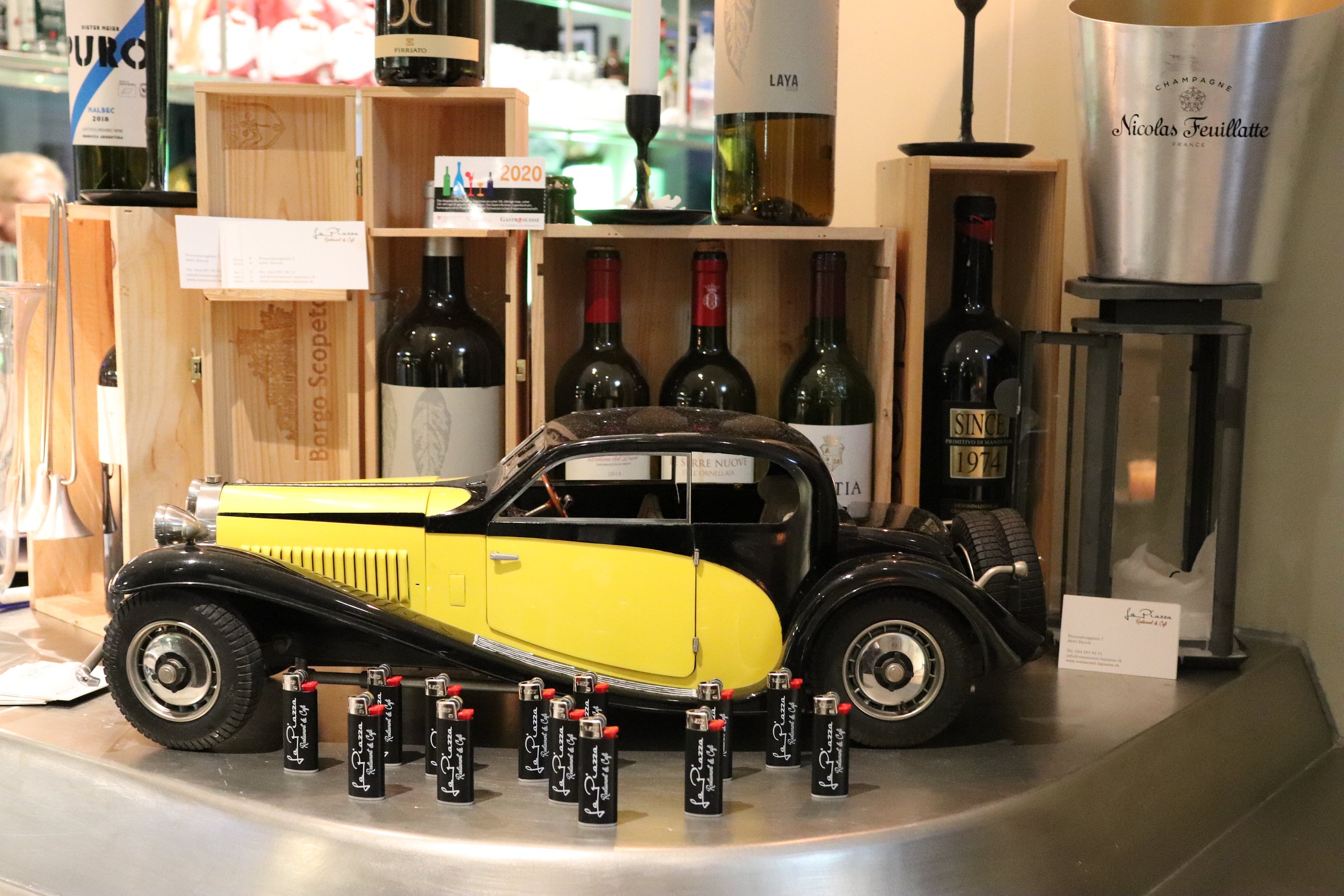 Restaurant La Piazza Friesenberg, Friesenbergplatz 7 in Zürich