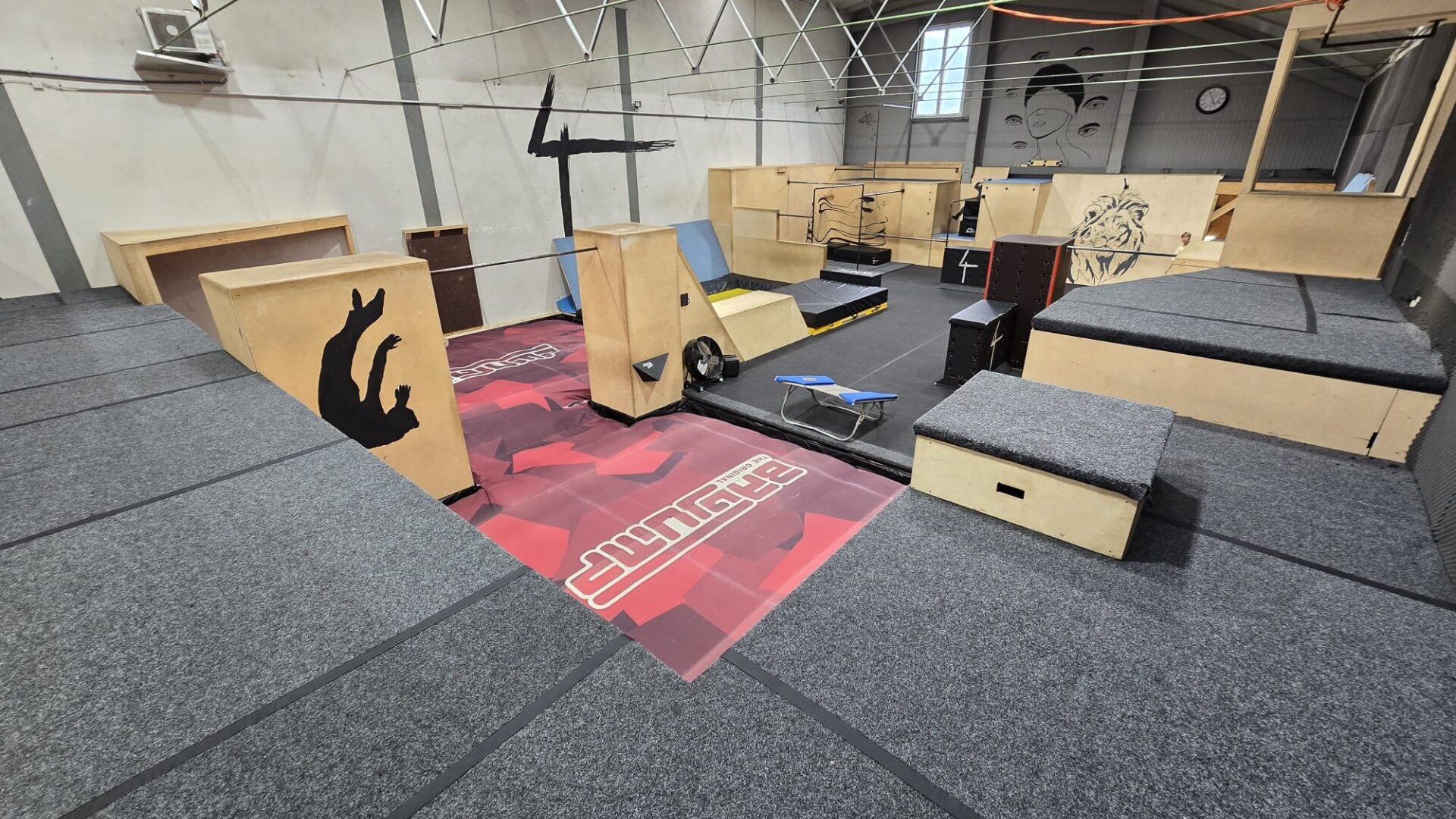 Bild 5 von 4 Elements Academy
