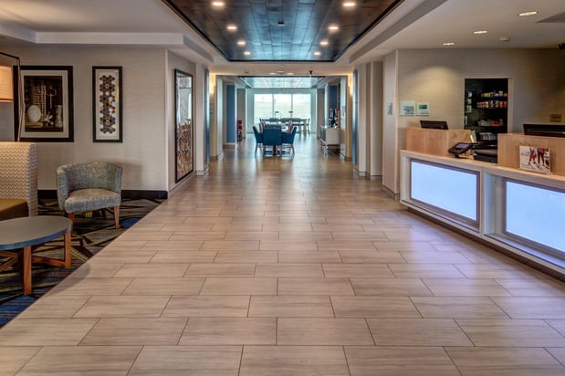 Images Holiday Inn Express & Suites Jackson Northeast by IHG
