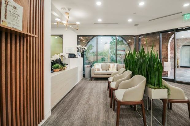 Images Moy, Fincher, Chipps Facial Plastics & Dermatology - Beverly Hills