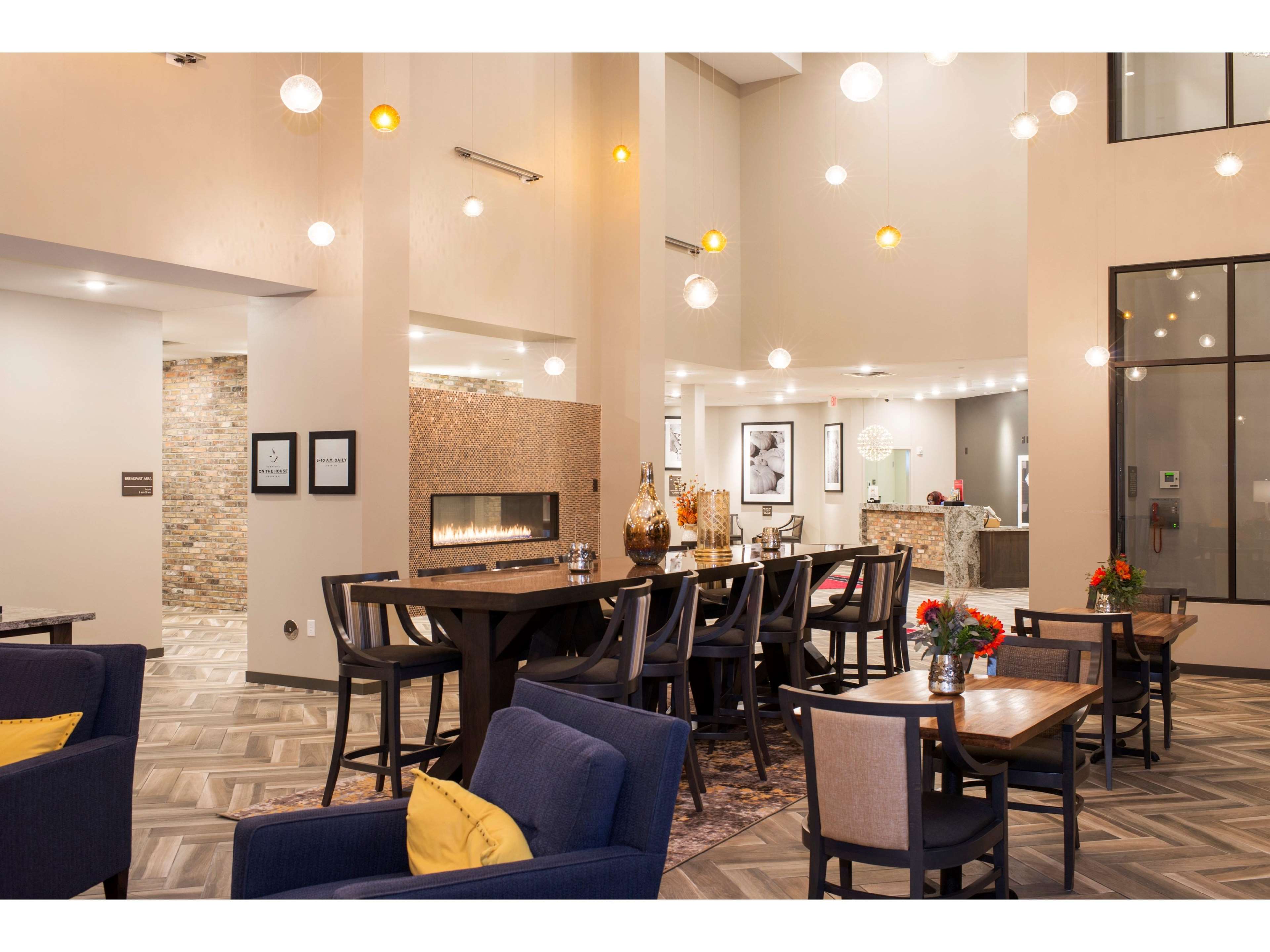 Hampton Inn & Suites Minneapolis University Area