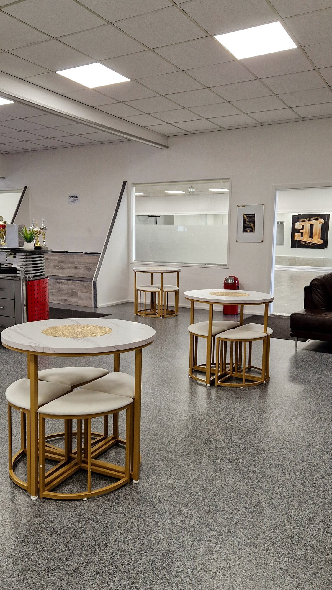 Bilder IE - (Impressive Expression) Dance School