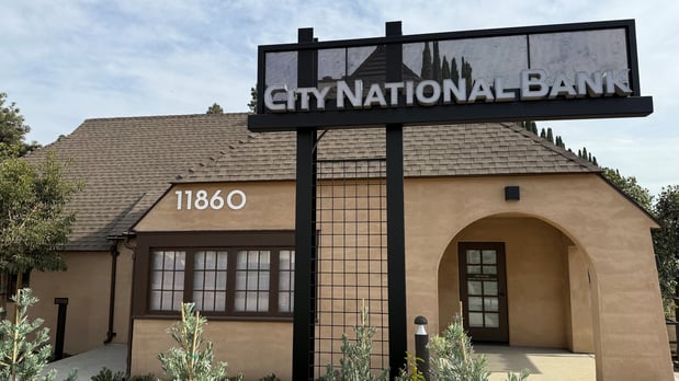 Images City National Bank ATM