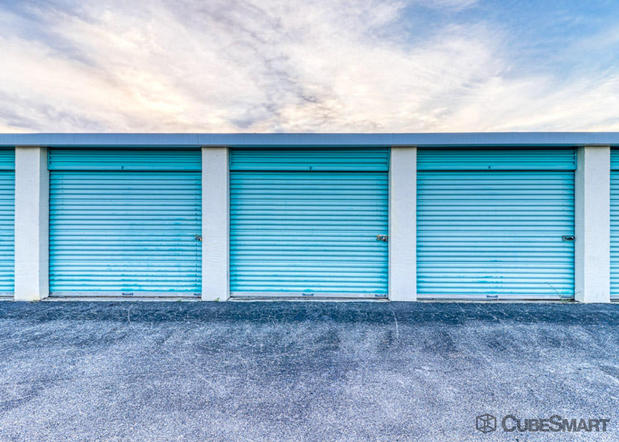 Images CubeSmart Self Storage