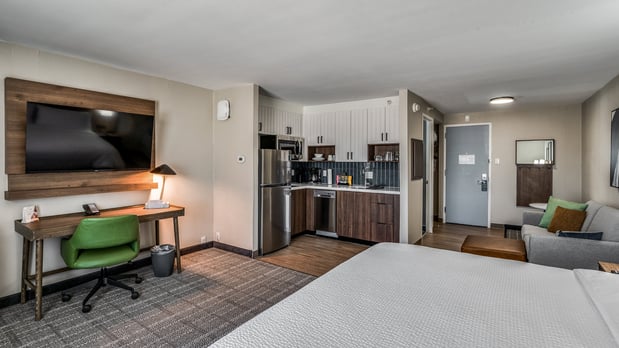 Images Staybridge Suites Dallas Market Ctr Love Field by IHG