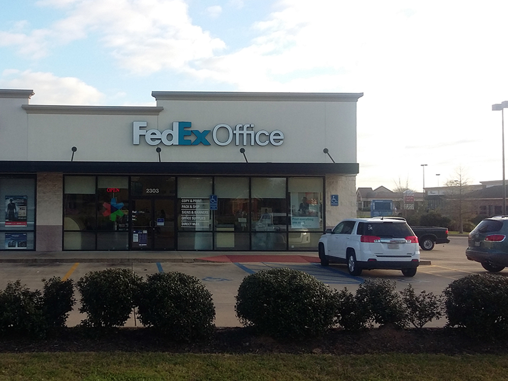 Exterior photo of FedEx Office location at 2303 S Macarthur Dr\t Print quickly and easily in the self-service area at the FedEx Office location 2303 S Macarthur Dr from email, USB, or the cloud\t FedEx Office Print & Go near 2303 S Macarthur Dr\t Shipping boxes and packing services available at FedEx Office 2303 S Macarthur Dr\t Get banners, signs, posters and prints at FedEx Office 2303 S Macarthur Dr\t Full service printing and packing at FedEx Office 2303 S Macarthur Dr\t Drop off FedEx packages near 2303 S Macarthur Dr\t FedEx shipping near 2303 S Macarthur Dr