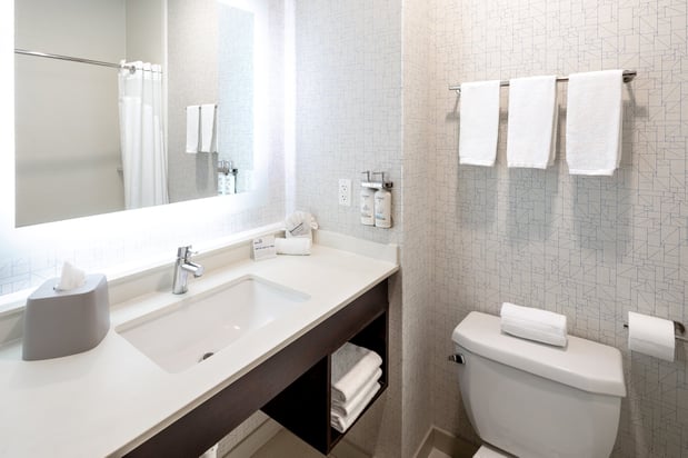 Images Holiday Inn Express & Suites Chicago West - St Charles by IHG
