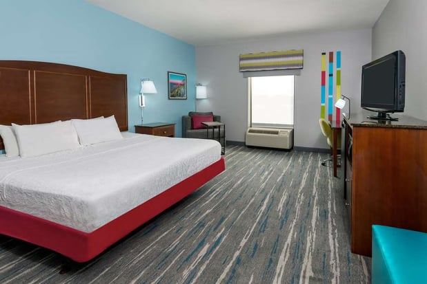 Images Hampton Inn and Suites-Winston-Salem/University Area NC