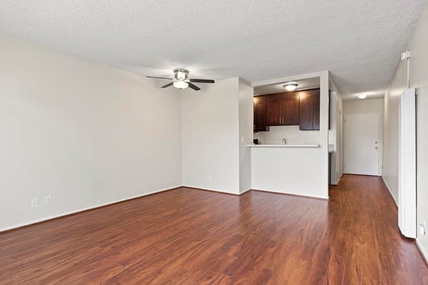 Images Riverside Apartments