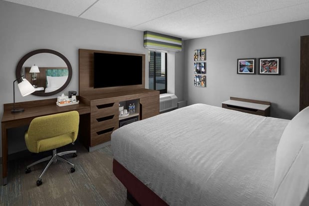 Images Hampton Inn Cleveland-Downtown