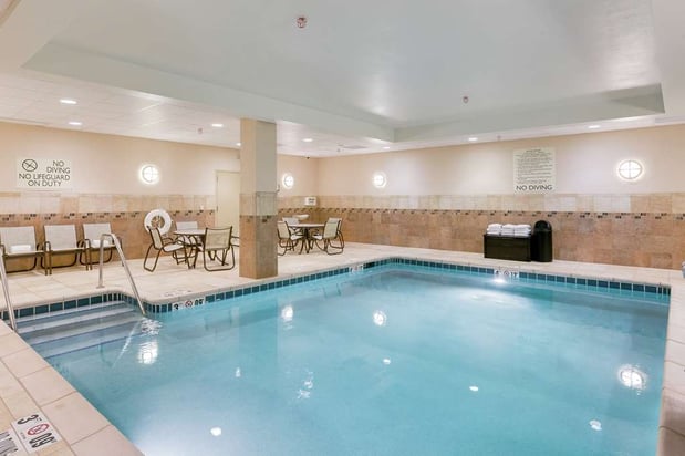 Images Hilton Garden Inn Milwaukee Airport