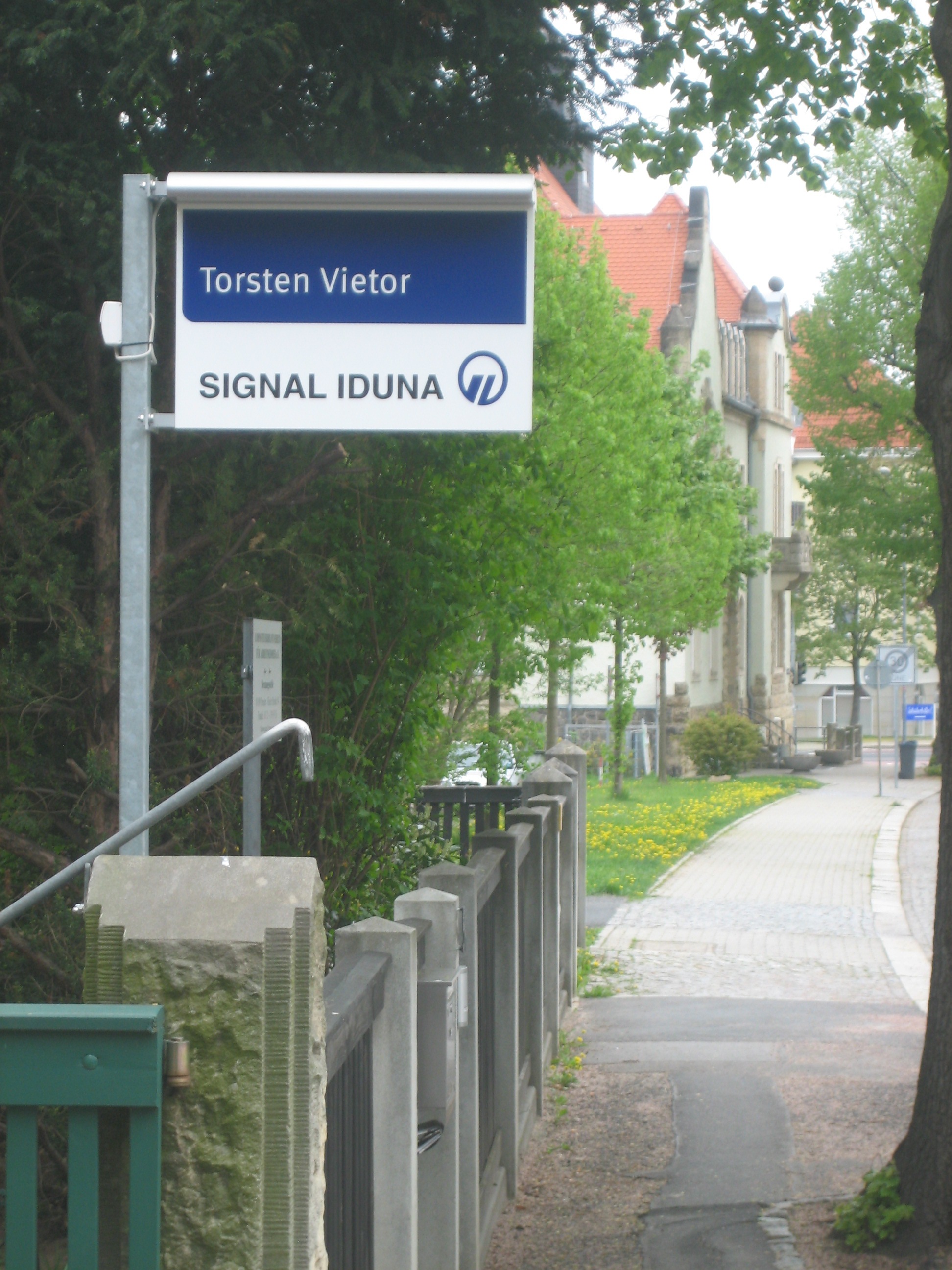 Bild 2 SIGNAL IDUNA Versicherung Torsten Vietor in Dresden